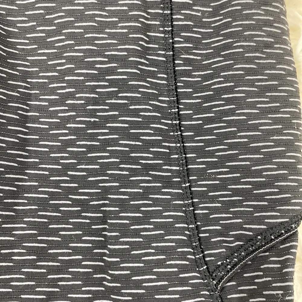 Lululemon Speed Up Tight 28